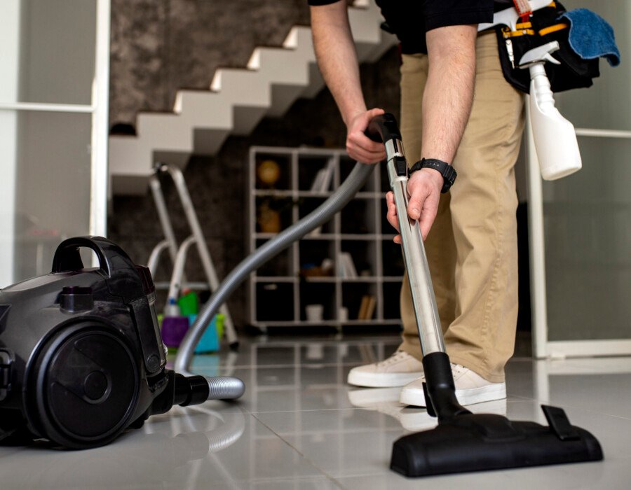 Warning Signs for Vacuum that Need Cleaner Commercial Repair Service